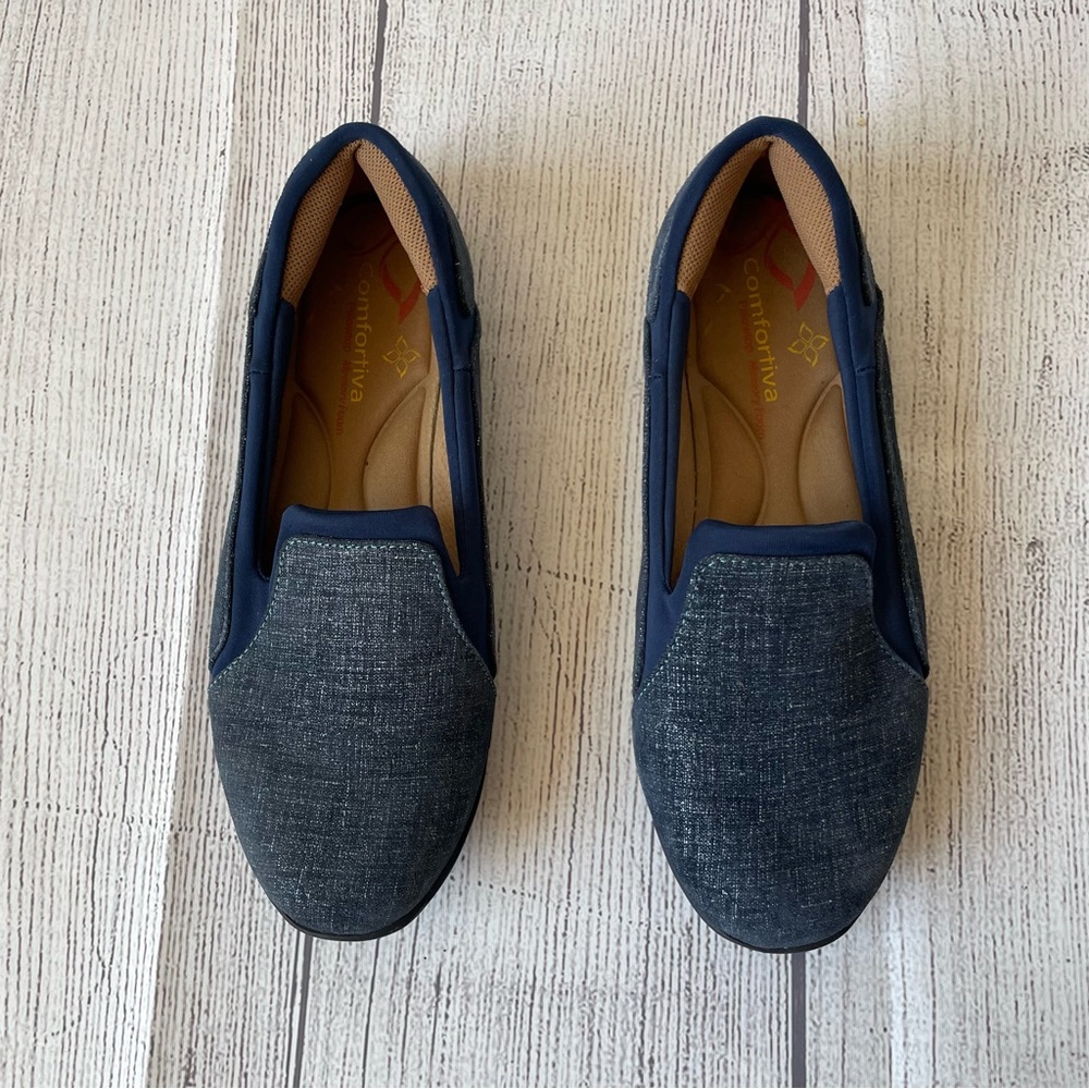 Comfortiva Woman’s 8.5 Casual Navy Loafer Slip-On Shoes